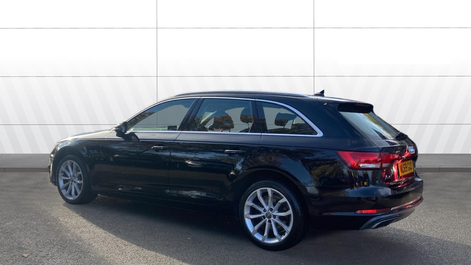 Used Audi A4 2019 for sale - 76519245: Photo 2