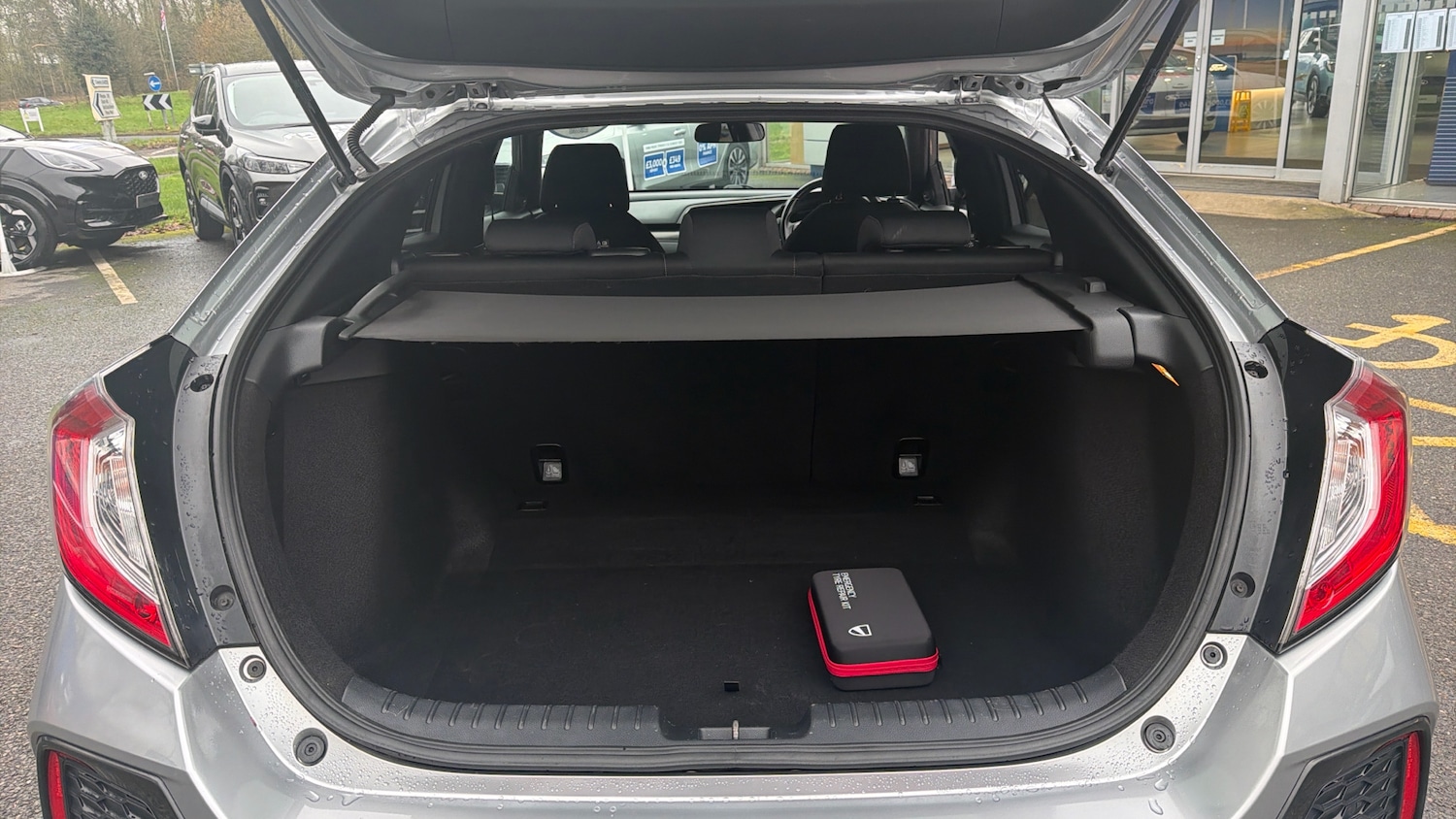 Used Honda Civic 2018 for sale - 77616629: Photo 4