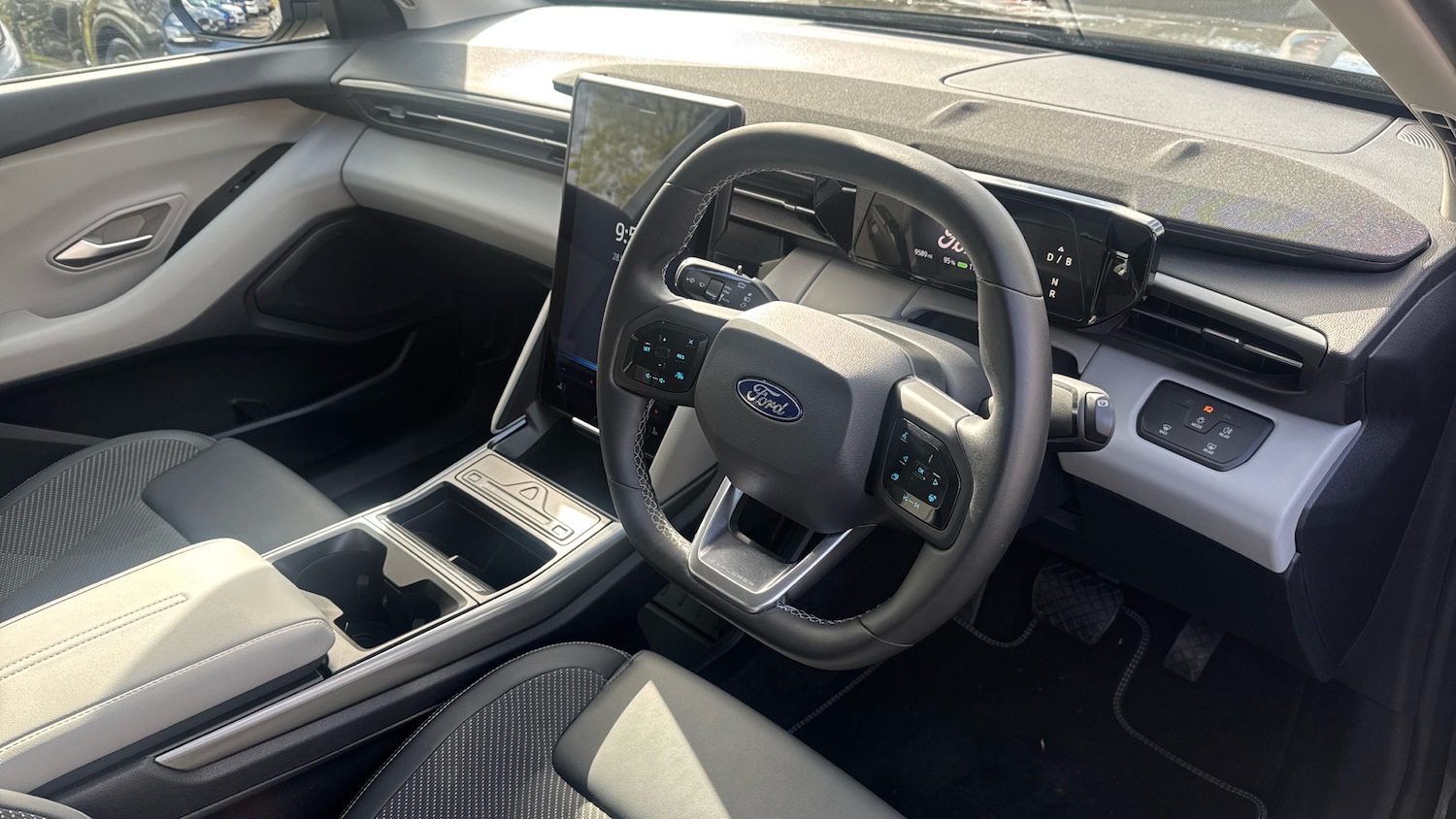 Used Ford Explorer 2025 for sale - 78054160: Photo 11