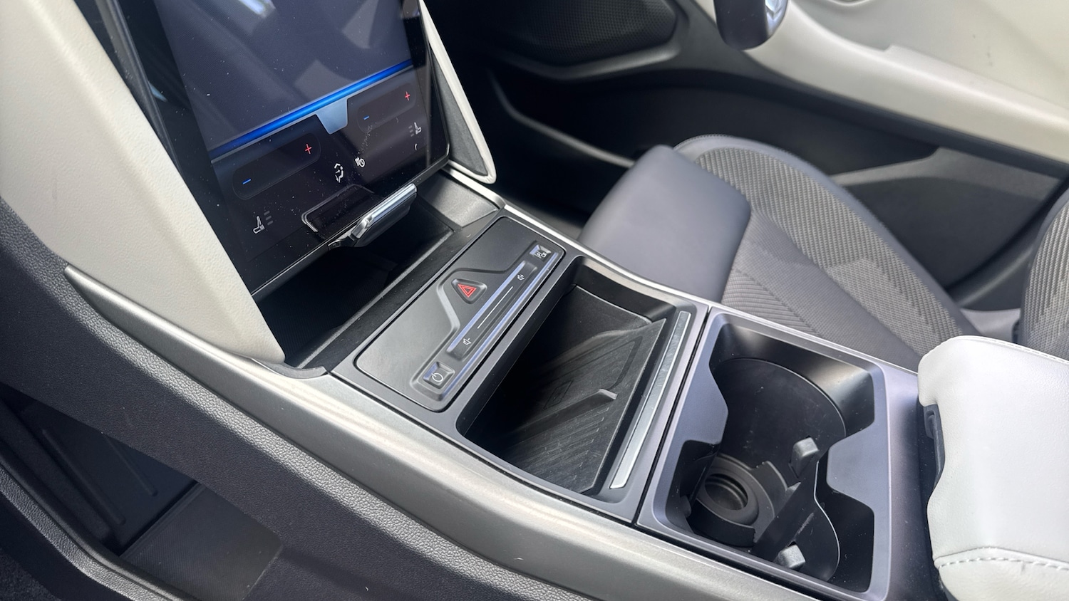 Used Ford Explorer 2025 for sale - 78054160: Photo 13