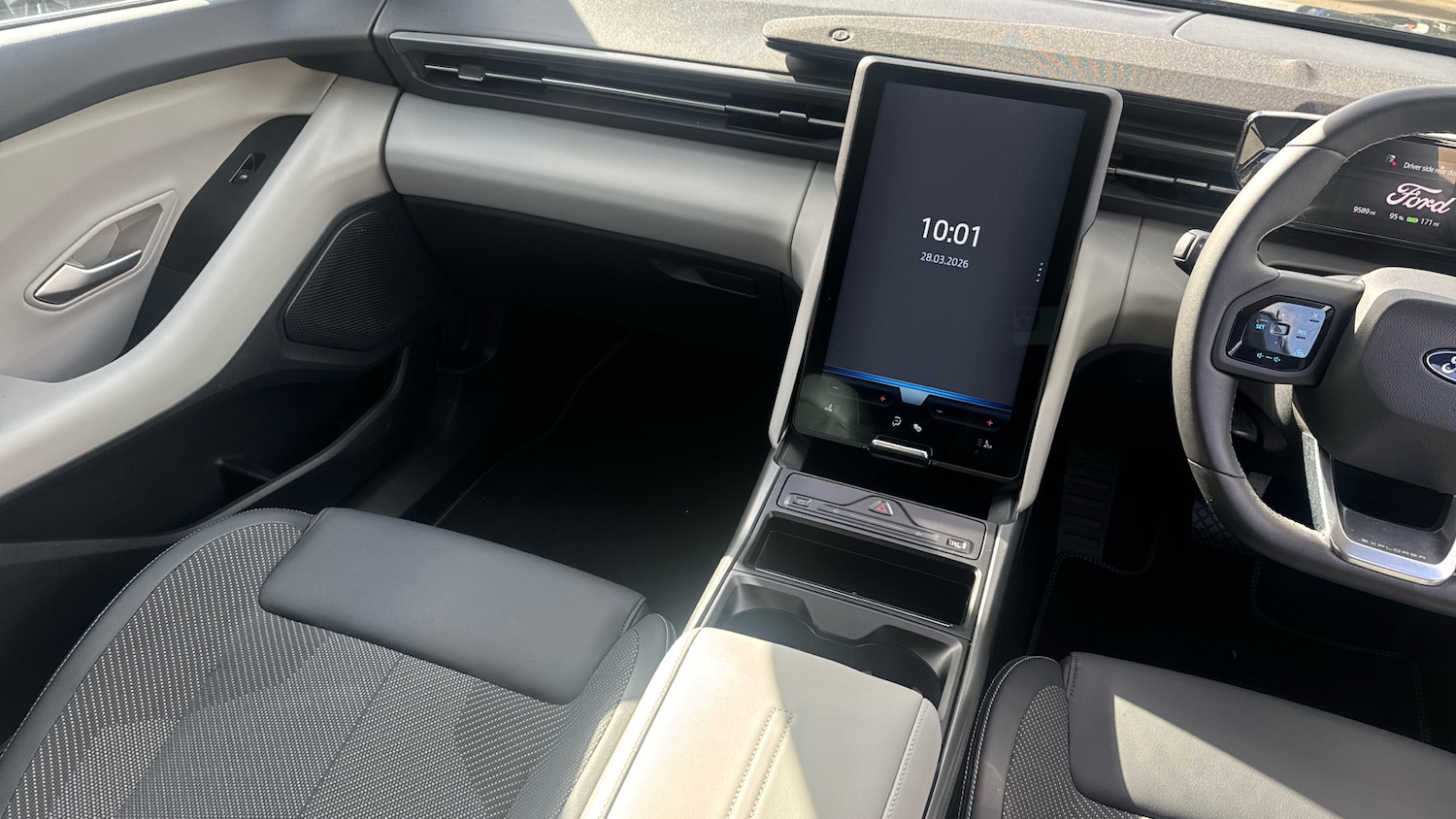 Used Ford Explorer 2025 for sale - 78054160: Photo 14