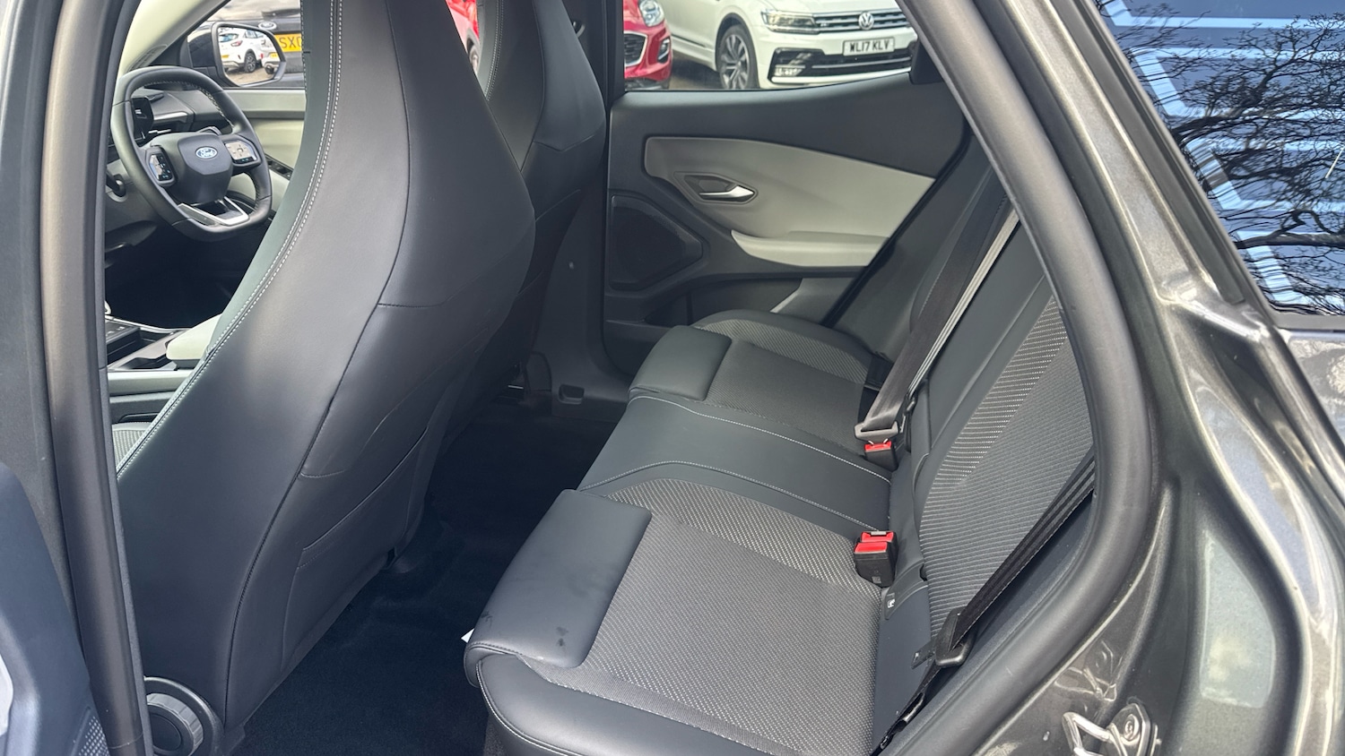 Used Ford Explorer 2025 for sale - 78054160: Photo 16