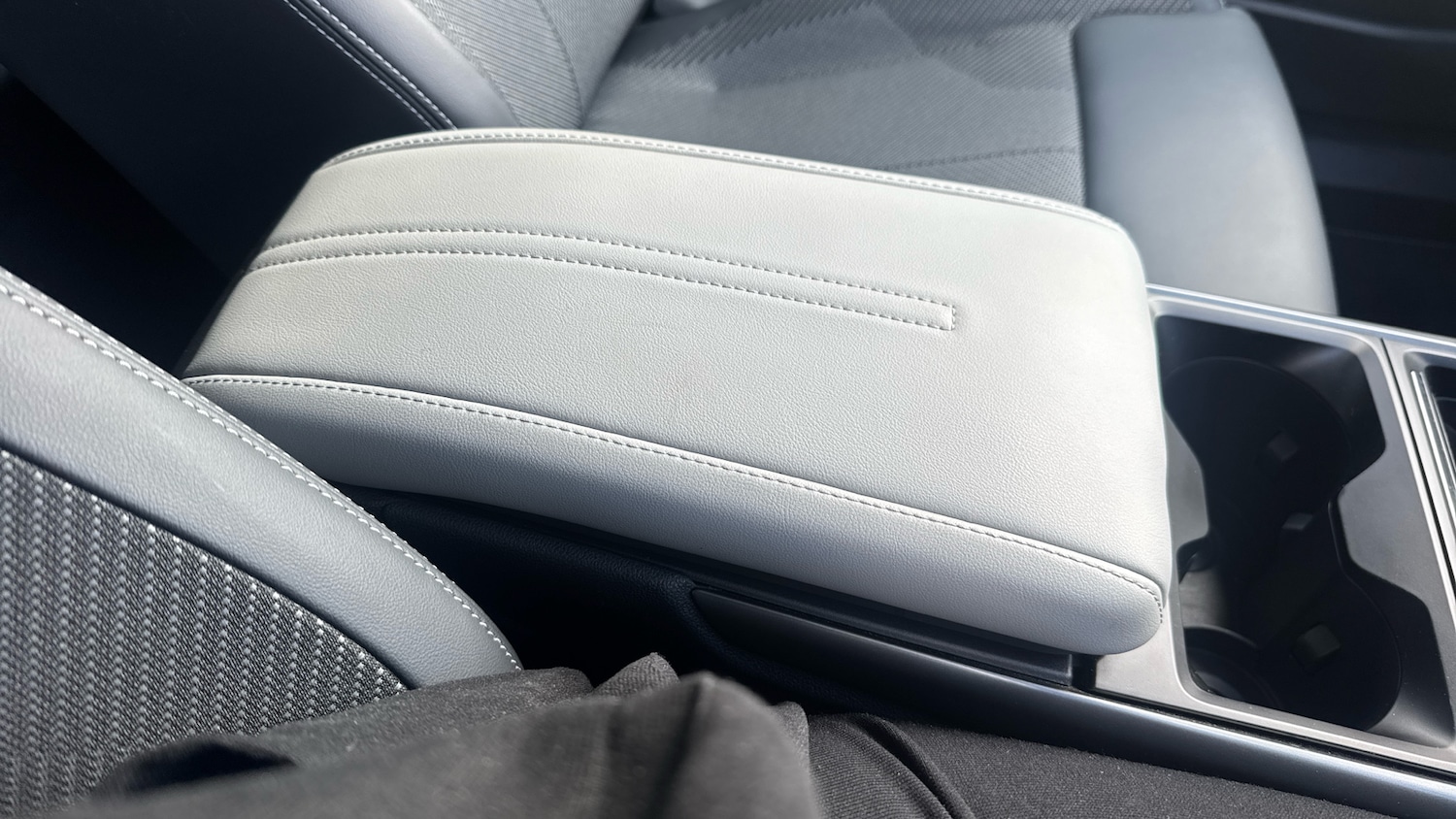 Used Ford Explorer 2025 for sale - 78054160: Photo 28