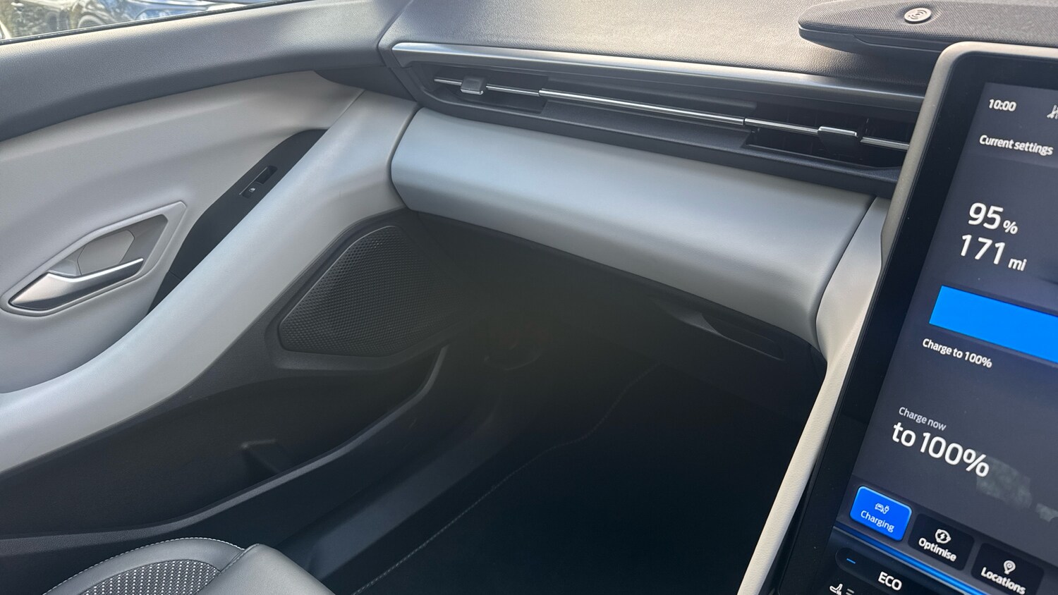 Used Ford Explorer 2025 for sale - 78054160: Photo 30