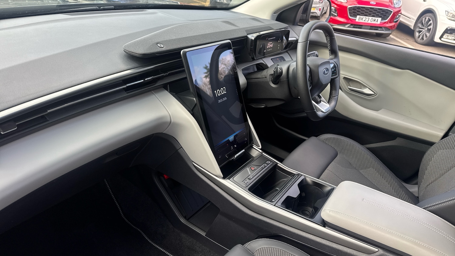 Used Ford Explorer 2025 for sale - 78054160: Photo 9