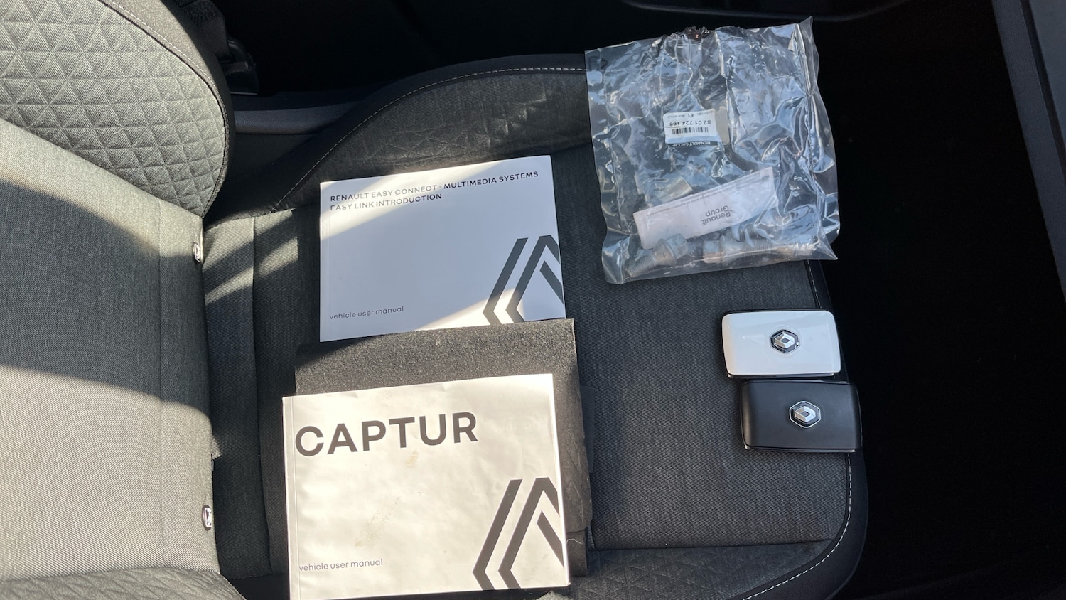 Used Renault Captur 2023 for sale - 78028487: Photo 19