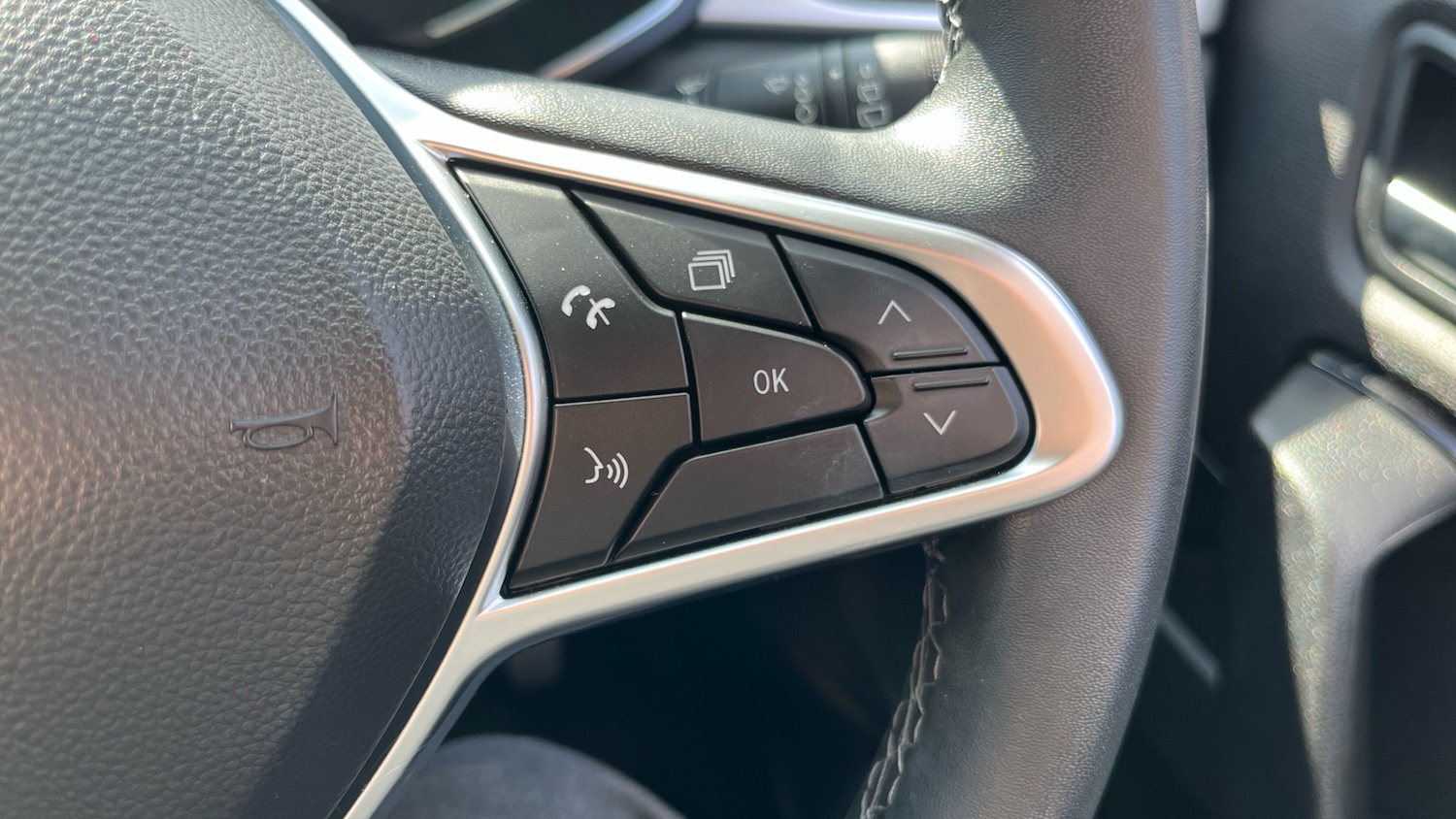 Used Renault Captur 2023 for sale - 78028487: Photo 25