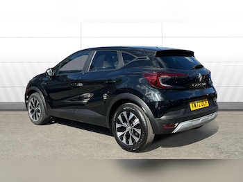 Used Renault Captur 2023 for sale - 78028487: Photo