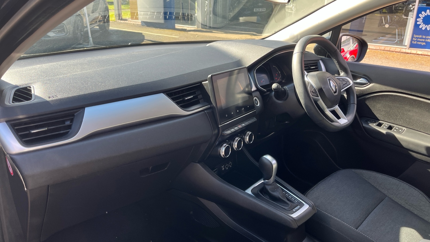 Used Renault Captur 2023 for sale - 78028487: Photo 9