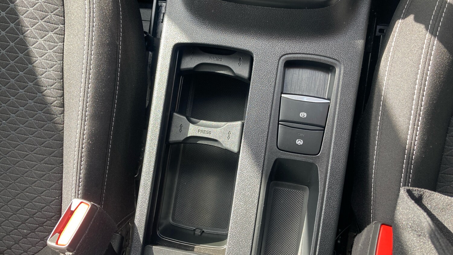 Used Ford Kuga 2025 for sale - 78060406: Photo 32