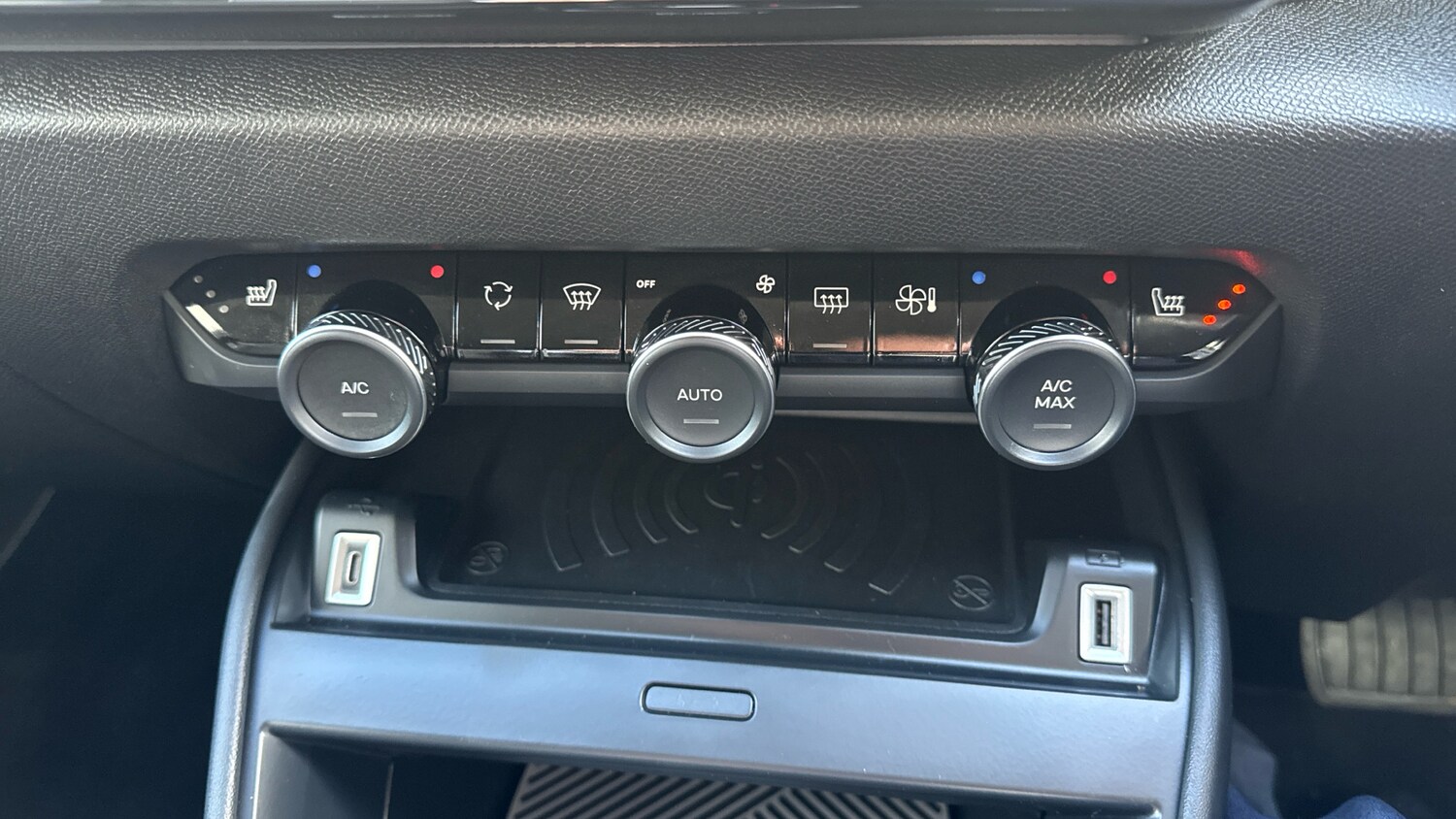 Used Citroen C4 2023 for sale - 77831649: Photo 44