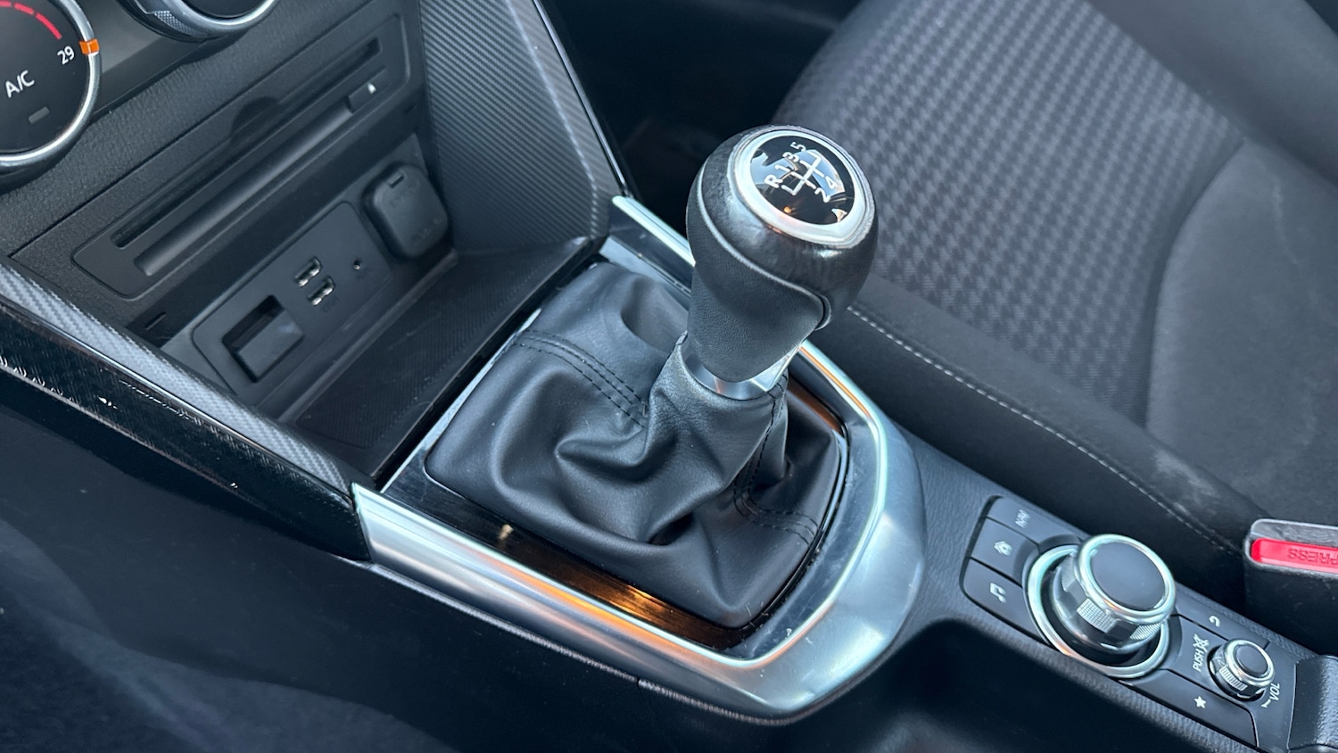 Used Mazda Mazda2 2019 for sale - 77077253: Photo 13