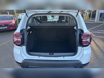 Used Dacia Duster 2023 for sale - 77233937: Photo