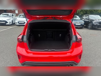 Used Ford Focus 2022 for sale - 76164407: Photo 4