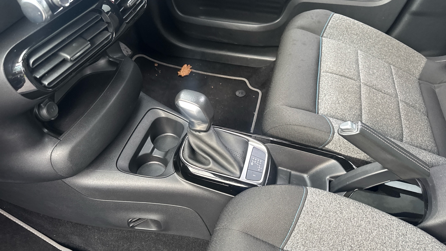 Used Citroen C4 Cactus 2018 for sale - 76853406: Photo 13