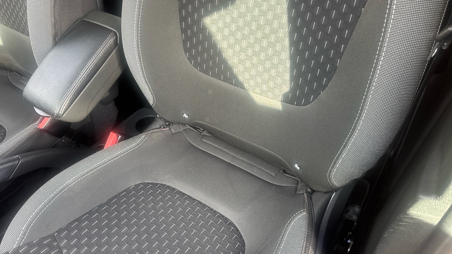 Used Renault Captur 2018 for sale - 76588511: Photo 33