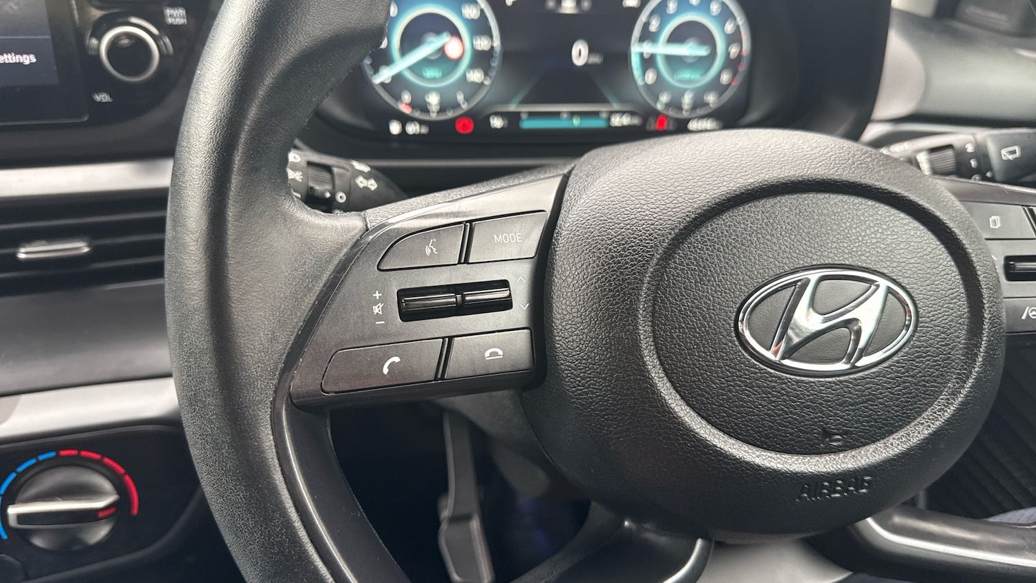 Used Hyundai BAYON 2022 for sale - 76461738: Photo 35