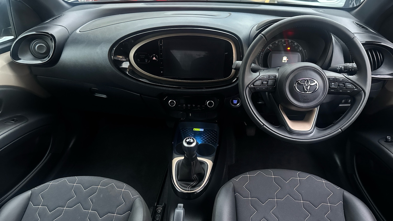Used Toyota Aygo X 2023 for sale - 76464355: Photo 10