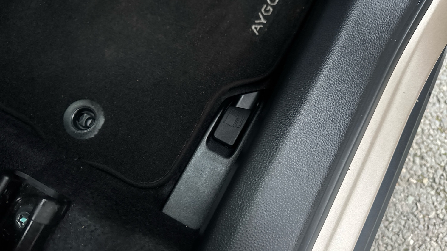 Used Toyota Aygo X 2023 for sale - 76464355: Photo 34