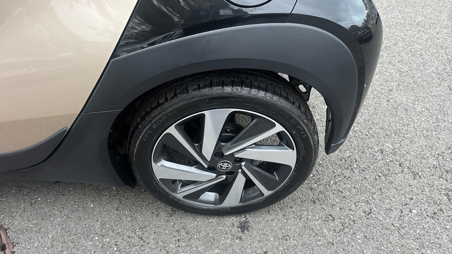 Used Toyota Aygo X 2023 for sale - 76464355: Photo 37