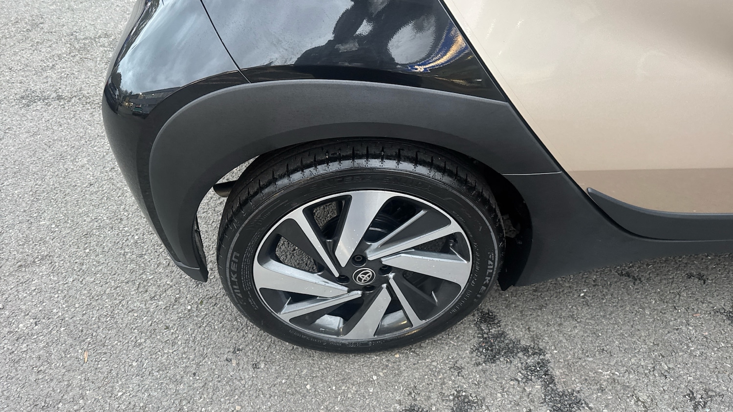 Used Toyota Aygo X 2023 for sale - 76464355: Photo 38