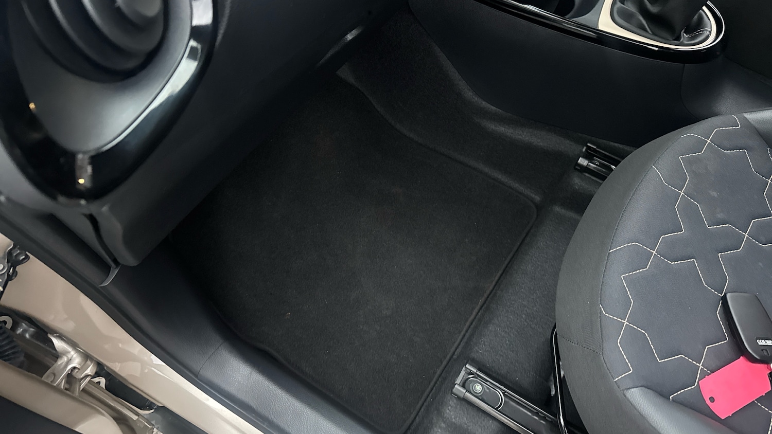 Used Toyota Aygo X 2023 for sale - 76464355: Photo 40