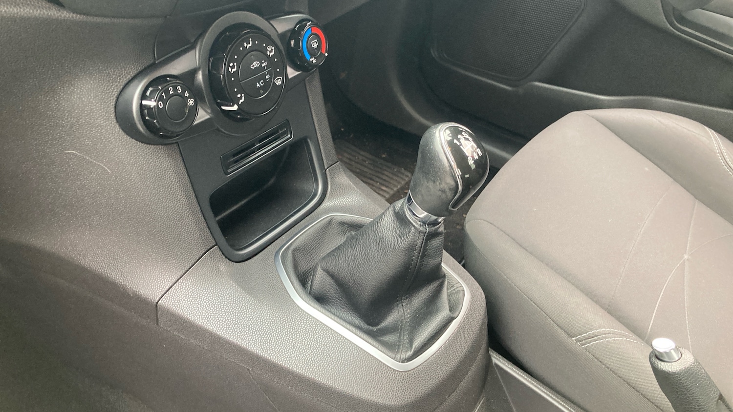 Used Ford Fiesta 2014 for sale - 77651053: Photo 13