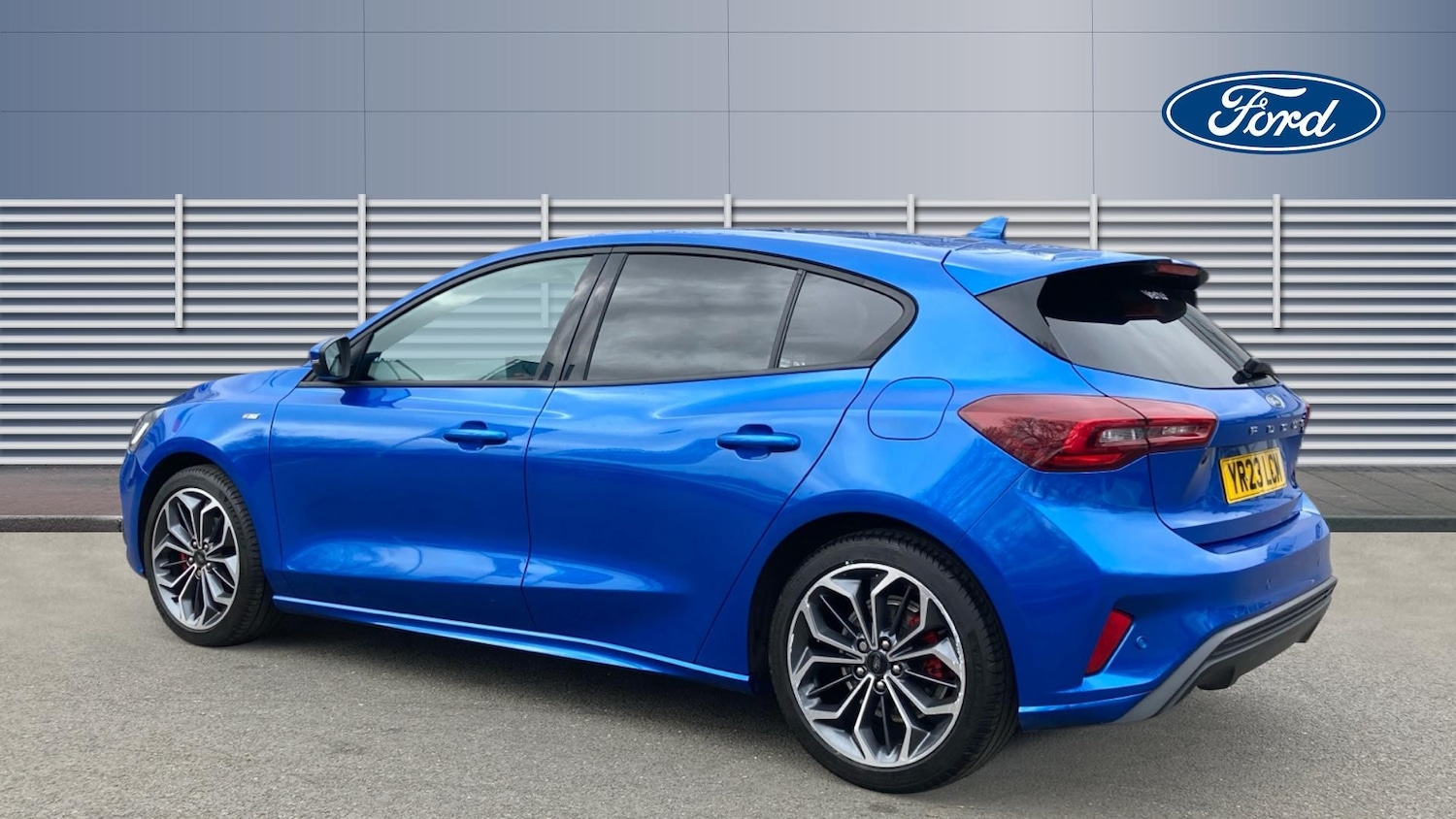 Used Ford Focus 2023 for sale - 78010953: Photo 2