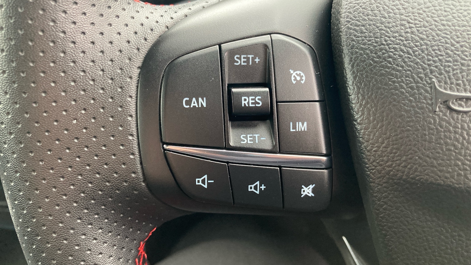 Used Ford Focus 2023 for sale - 78010953: Photo 35