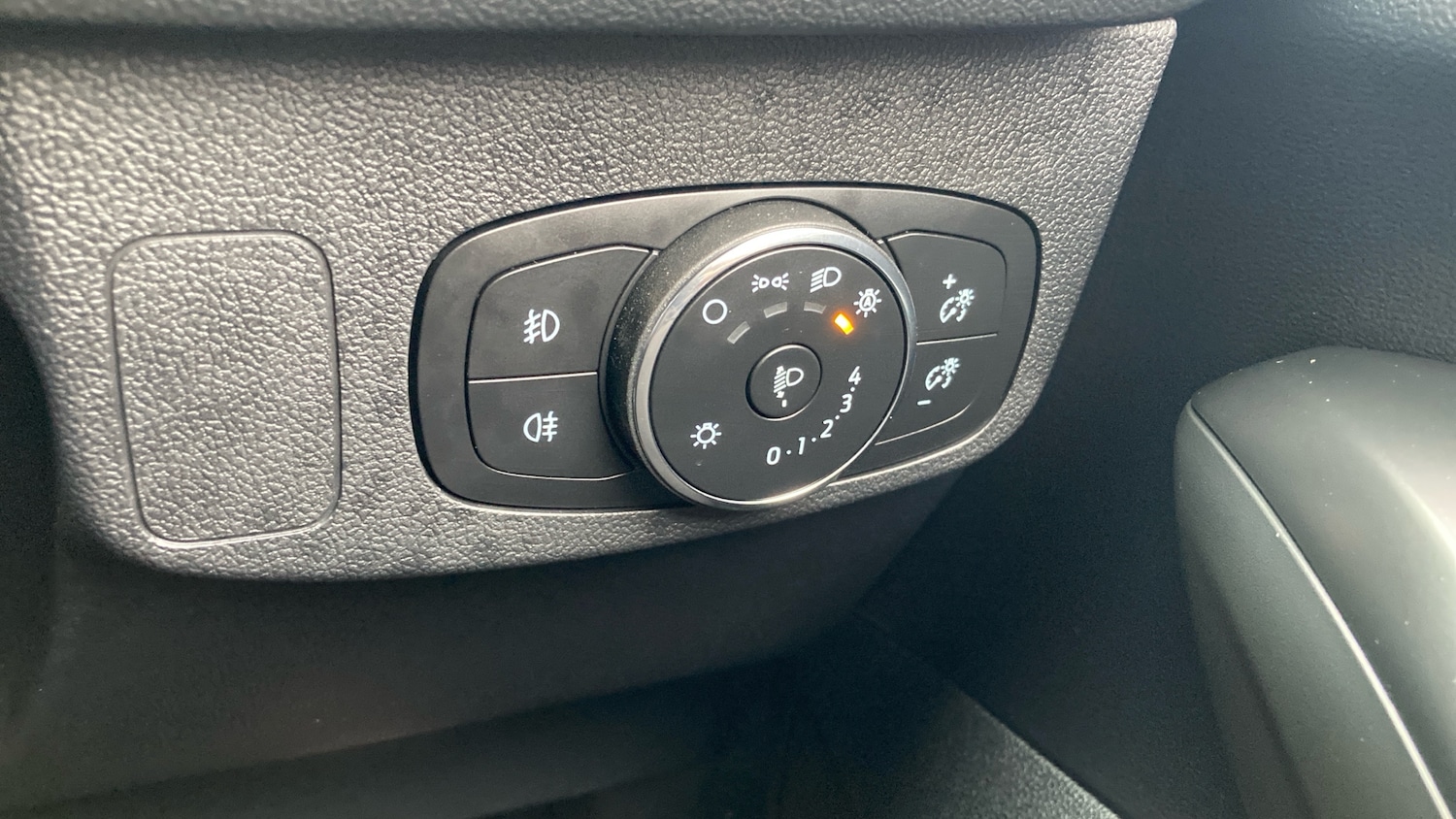 Used Ford Focus 2023 for sale - 78010953: Photo 39