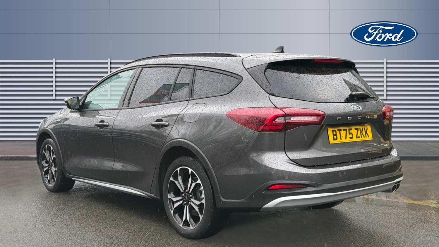 Used Ford Focus 2025 for sale - 77459646: Photo 2