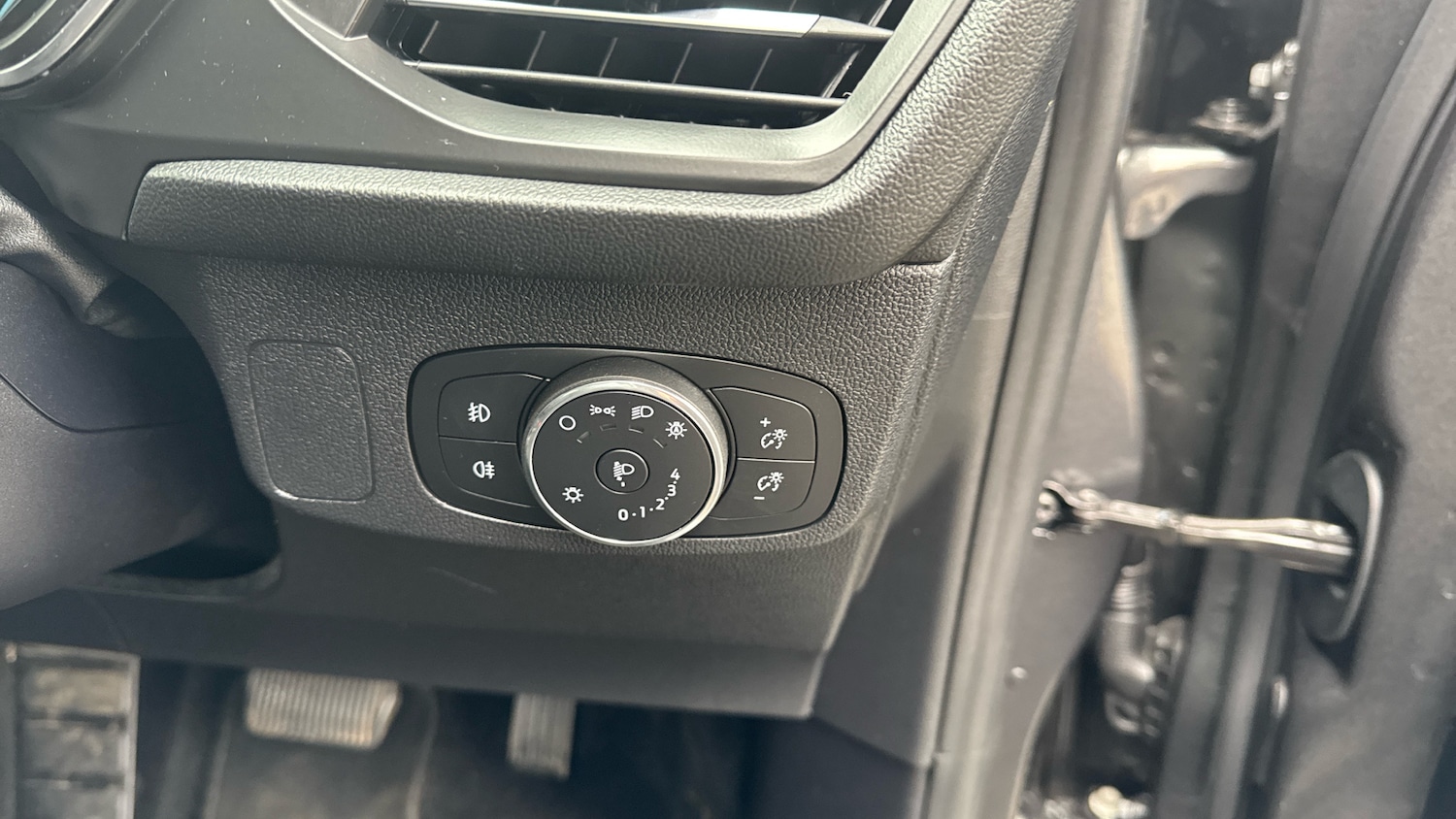 Used Ford Focus 2023 for sale - 77803089: Photo 31