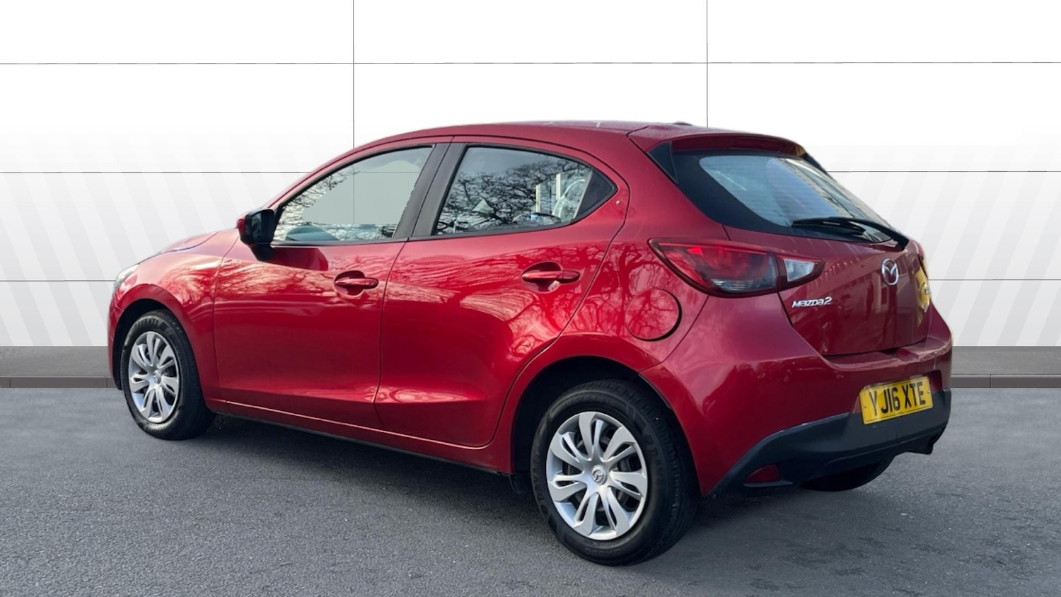 Used Mazda Mazda2 2016 for sale - 77639992: Photo 2
