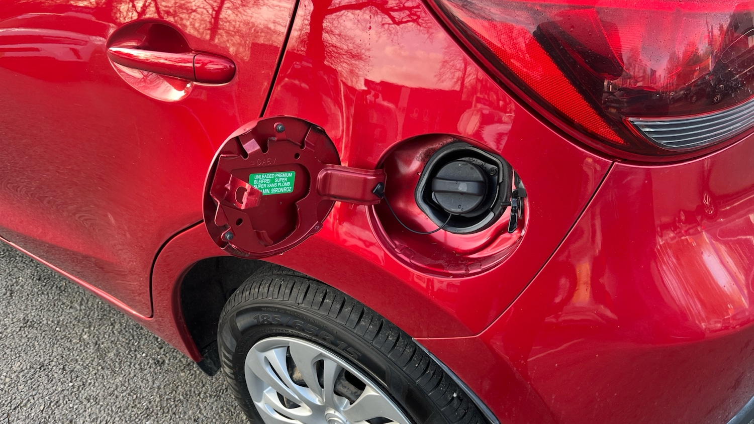 Used Mazda Mazda2 2016 for sale - 77639992: Photo 21