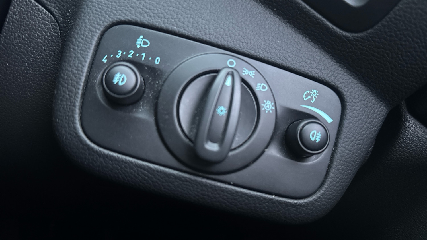 Used Ford Kuga 2019 for sale - 77032785: Photo 27