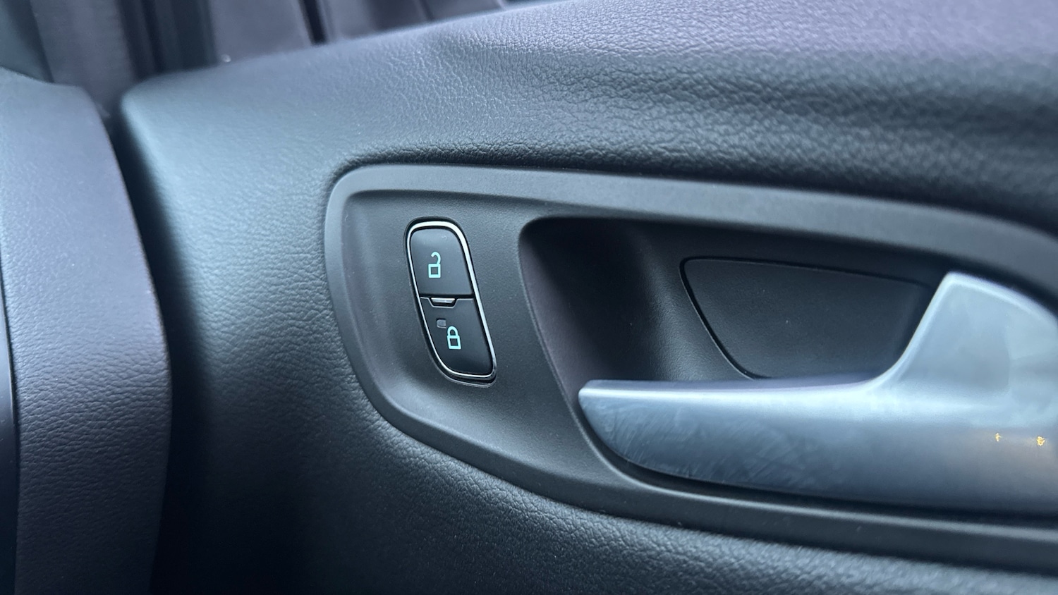 Used Ford Kuga 2019 for sale - 77032785: Photo 32