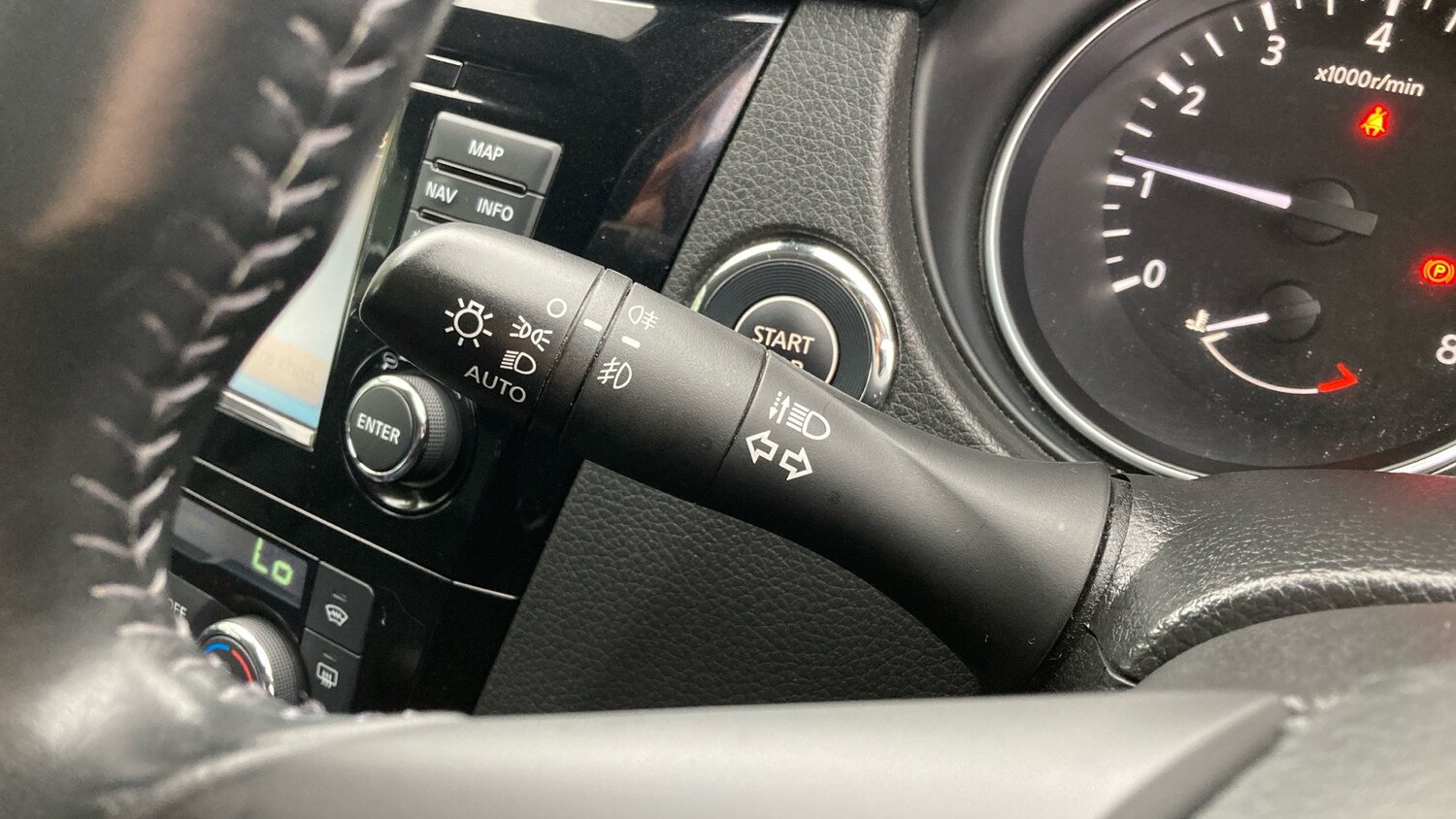 Used Nissan Qashqai 2017 for sale - 76253137: Photo 40