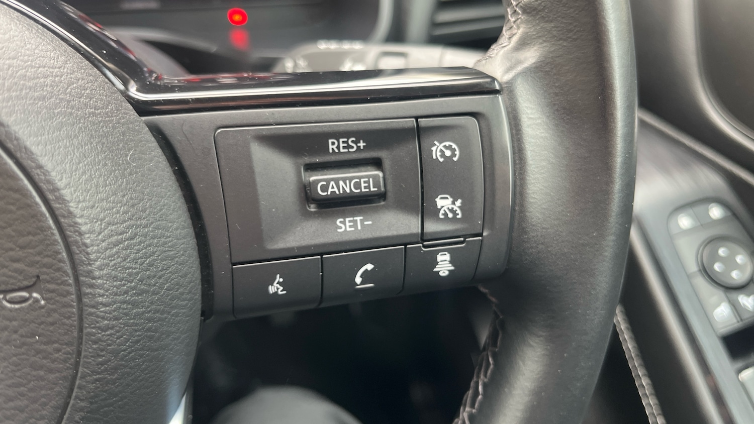 Used Nissan Qashqai 2023 for sale - 77847634: Photo 23