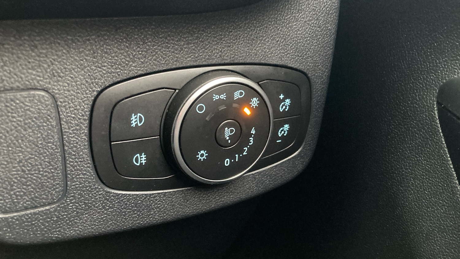 Used Ford Puma 2020 for sale - 77431601: Photo 39