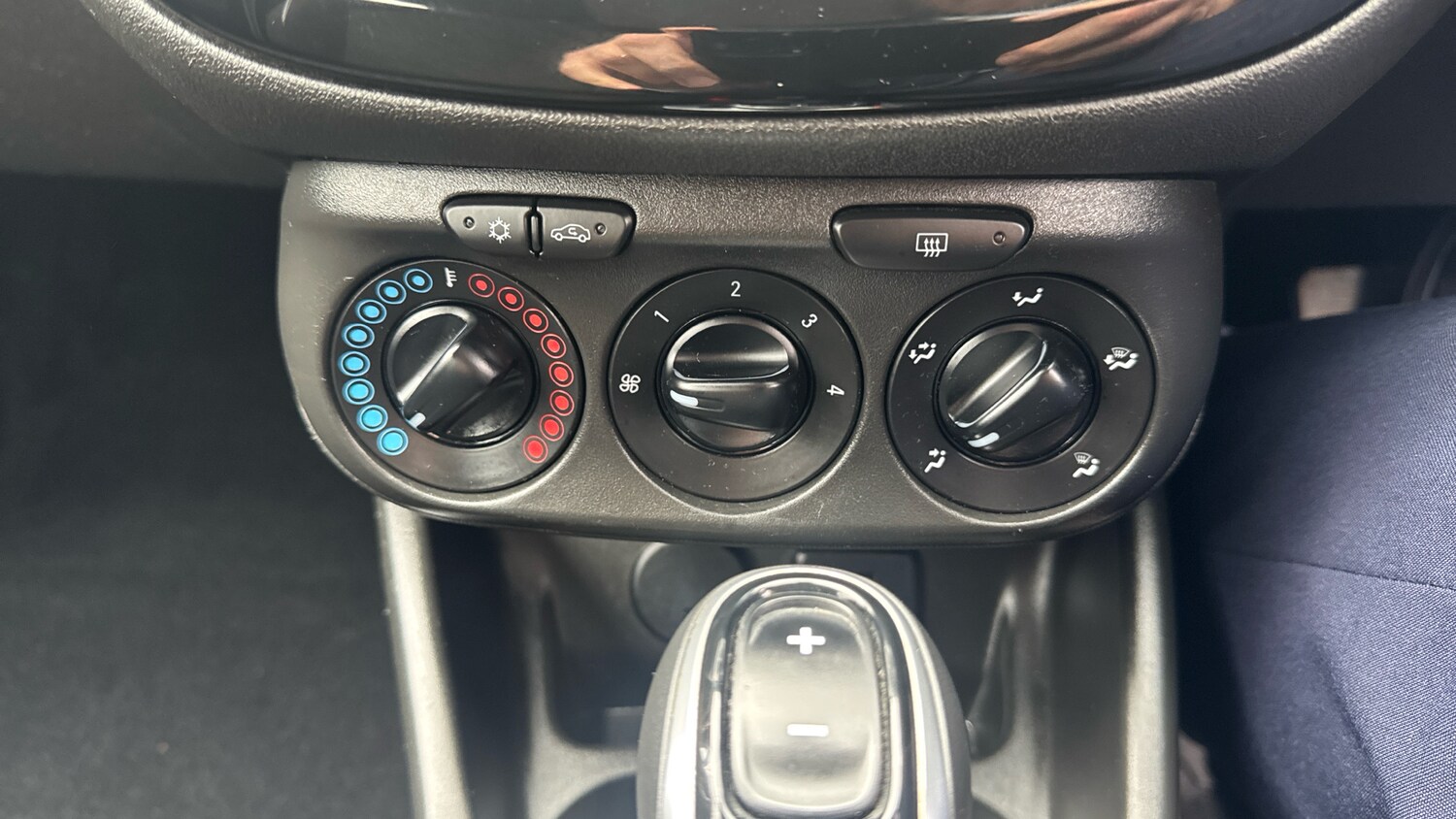 Used Vauxhall Corsa 2018 for sale - 77742482: Photo 38