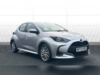 Used Toyota Yaris 2022 for sale - 76413236: Photo