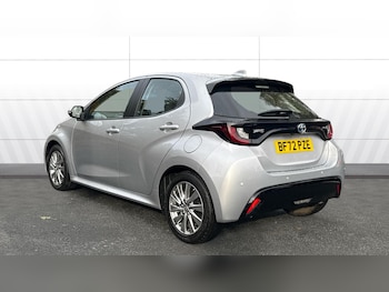 Used Toyota Yaris 2022 for sale - 76413236: Photo