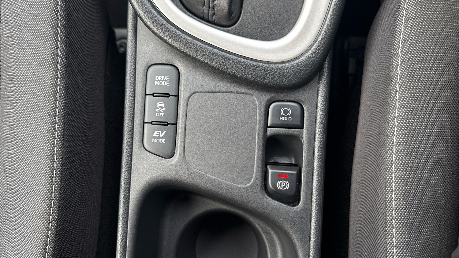 Used Toyota Yaris 2022 for sale - 76413236: Photo 37