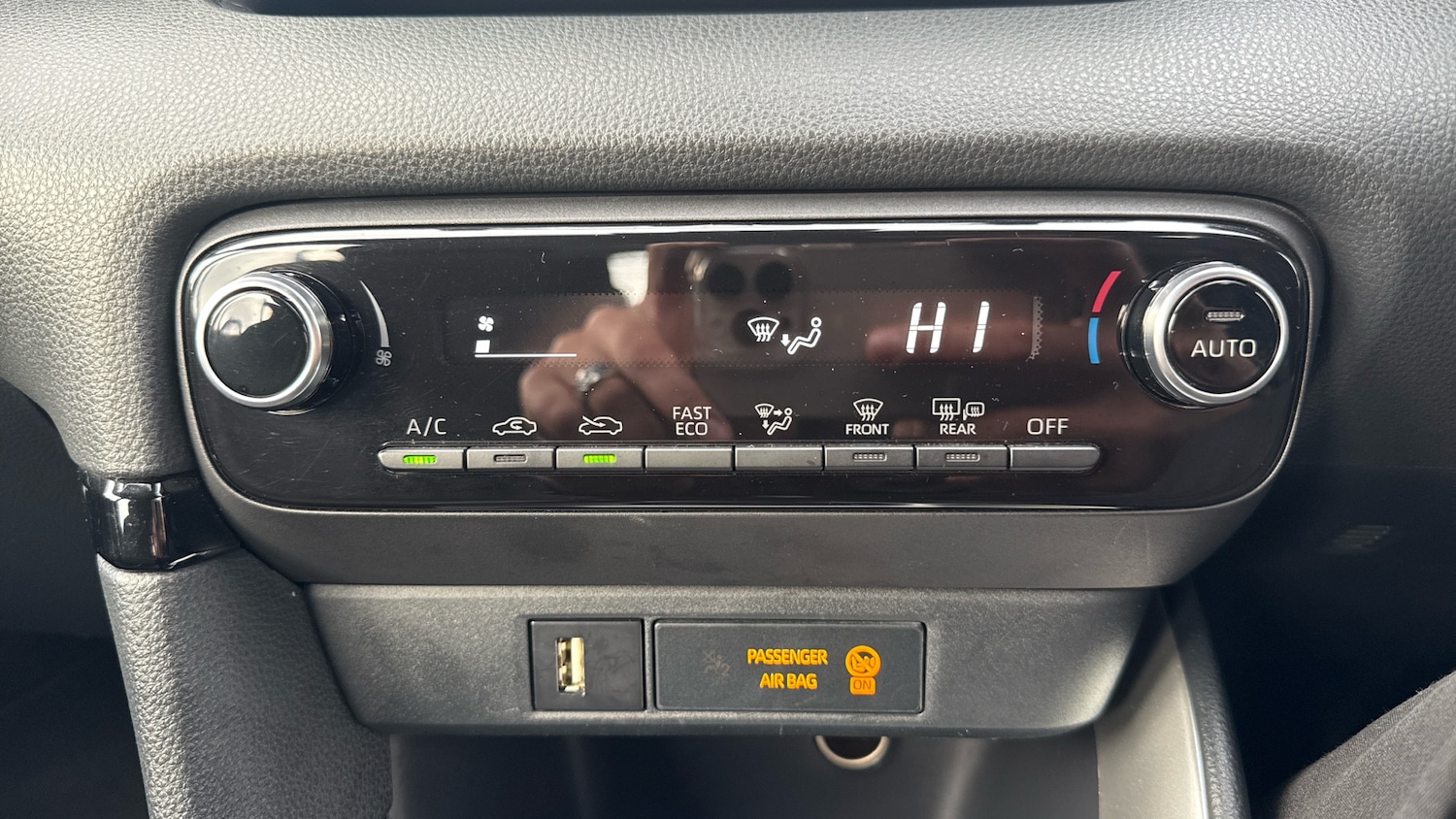 Used Toyota Yaris 2022 for sale - 76413236: Photo 38