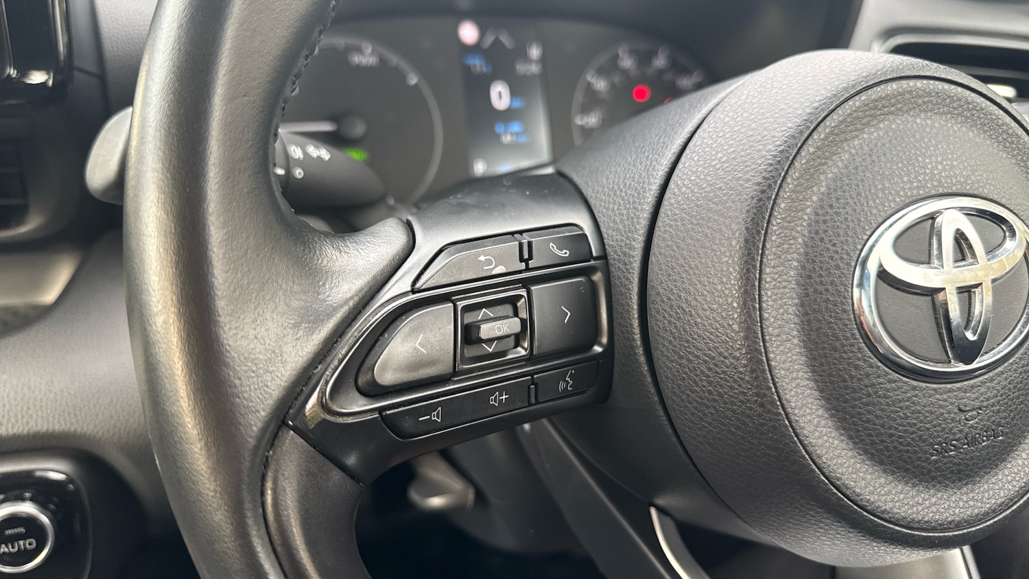 Used Toyota Yaris 2022 for sale - 76413236: Photo 39