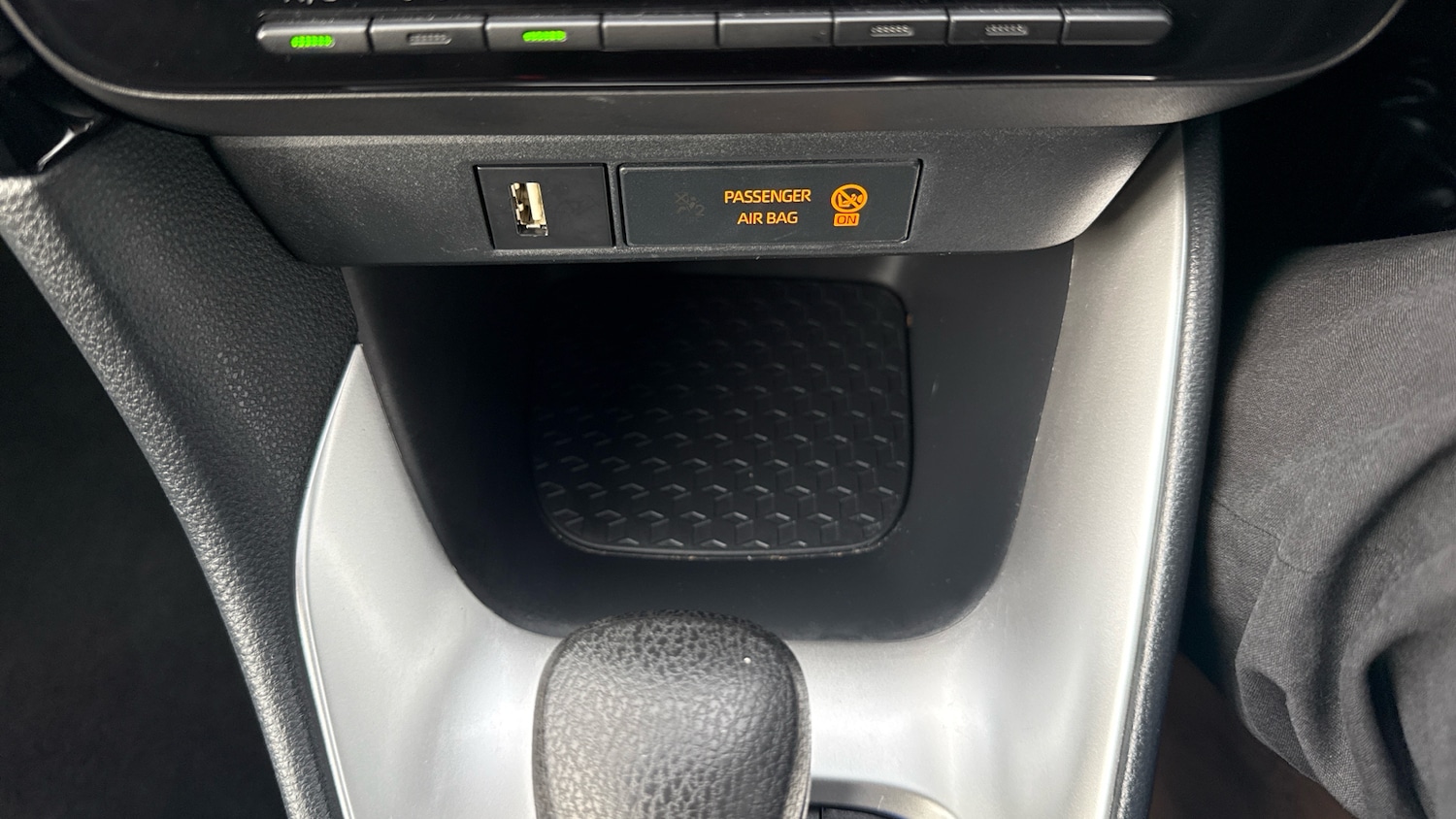 Used Toyota Yaris 2022 for sale - 76413236: Photo 43