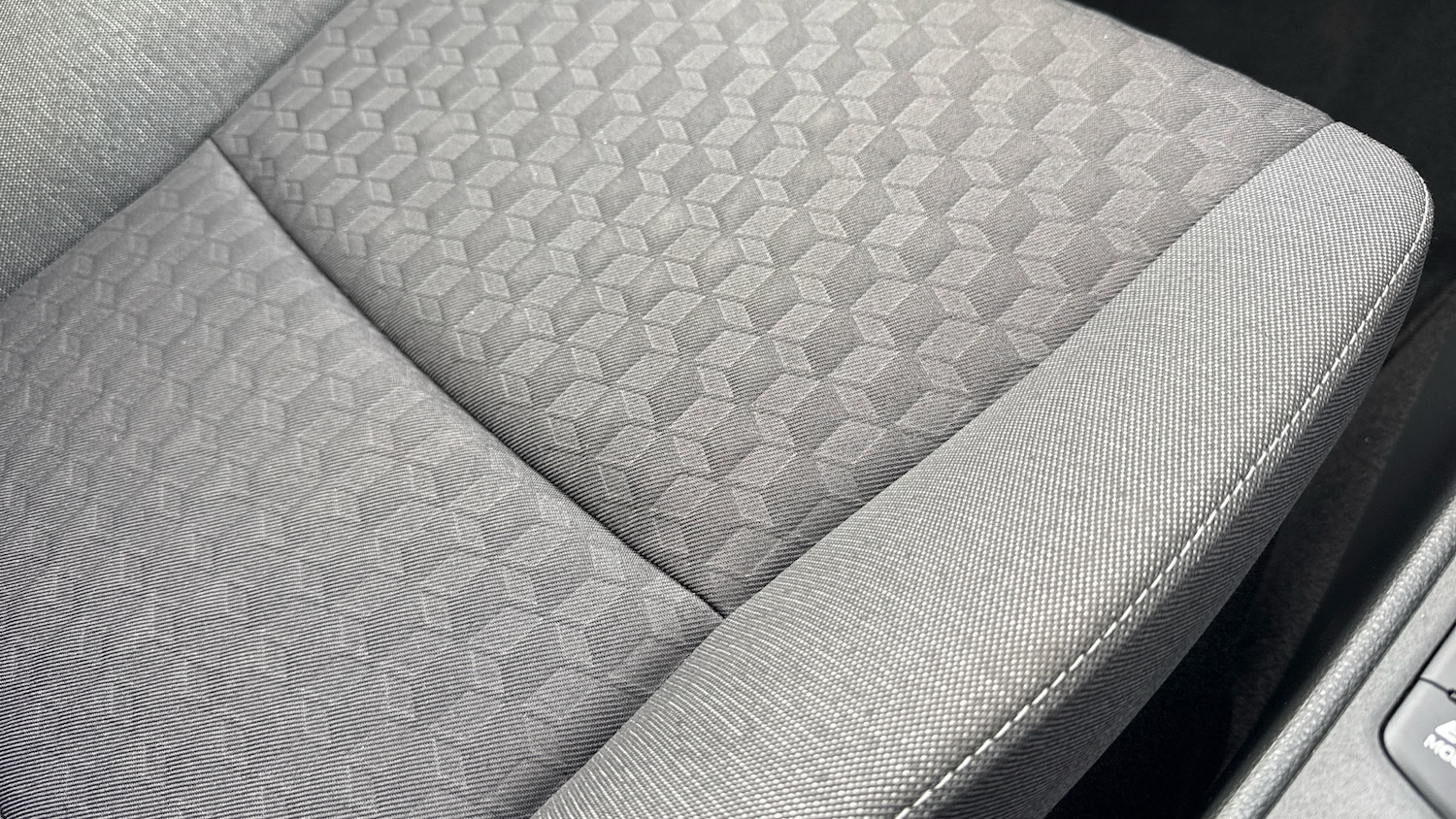 Used Toyota Yaris 2022 for sale - 76413236: Photo 44