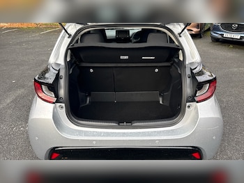 Used Toyota Yaris 2022 for sale - 76413236: Photo