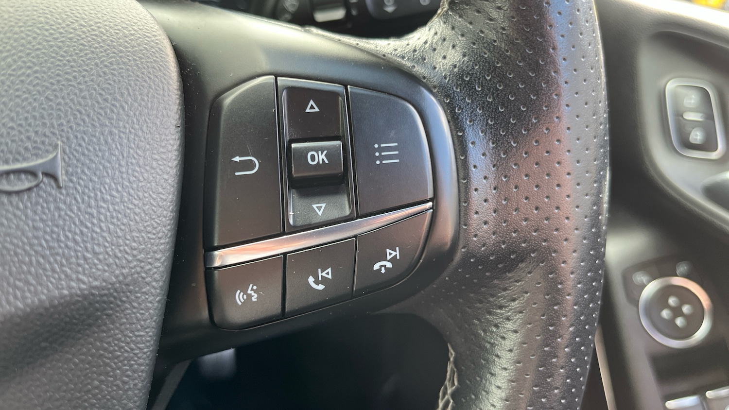 Used Ford Fiesta 2017 for sale - 77844560: Photo 24