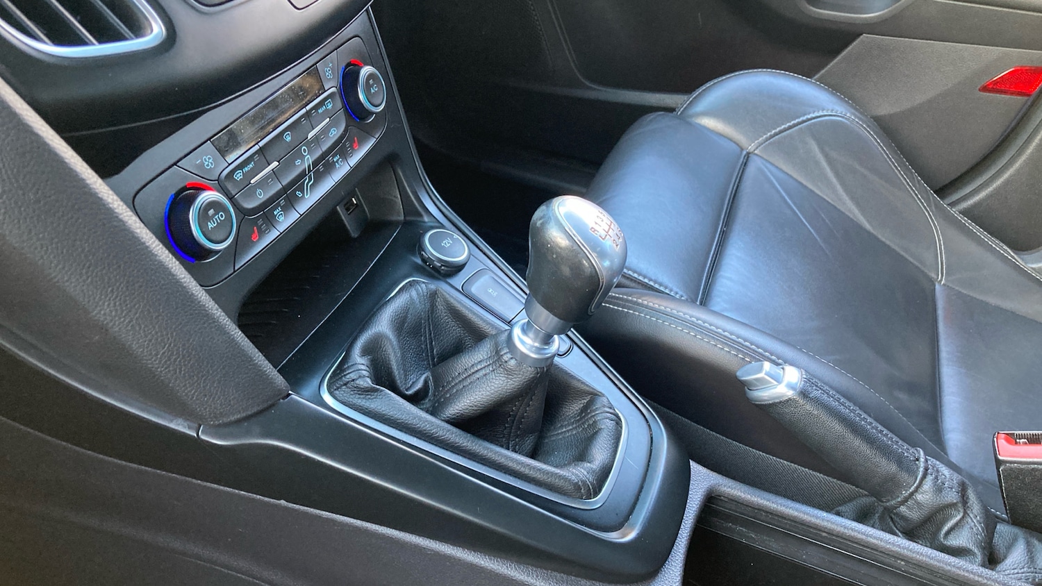 Used Ford Focus 2016 for sale - 76777938: Photo 13